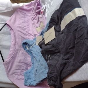 NWT- Three Ladies "L" Cotten Blend Tees By: Universal Thread Goods Co.